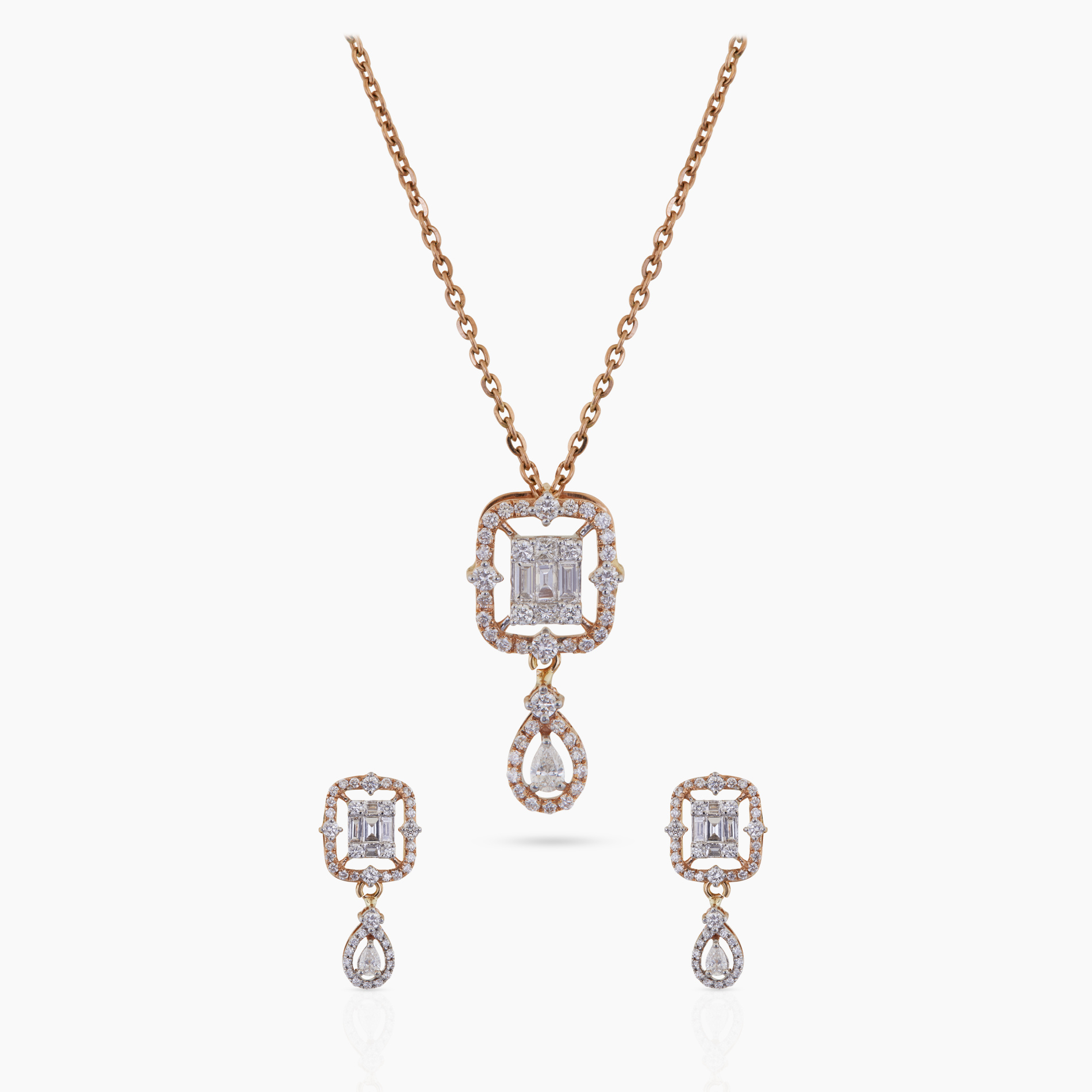 Pristine Diamond Pendant Set